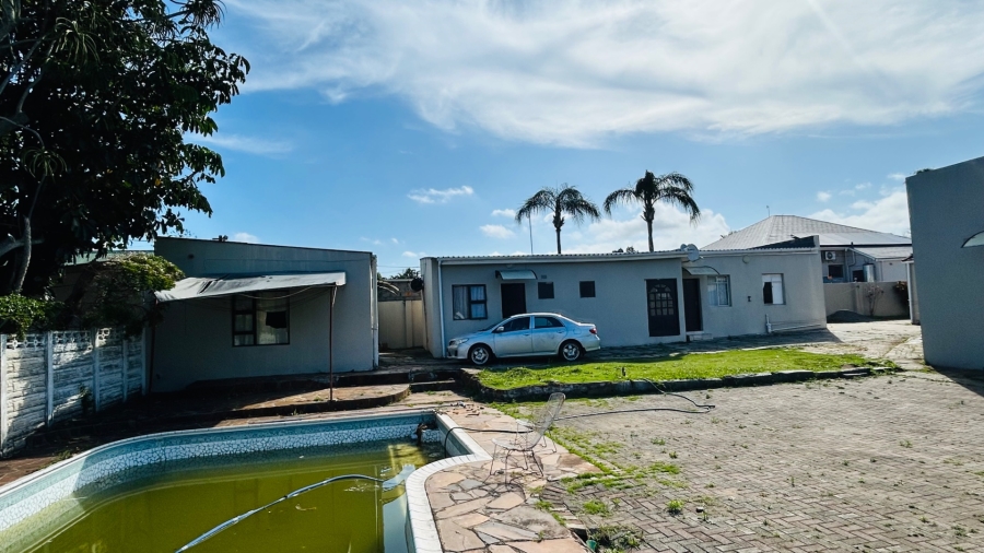 Commercial Property for Sale in Southernwood Eastern Cape